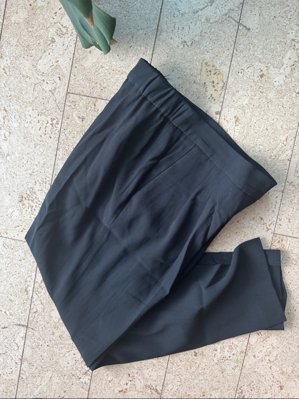 Babaton Black Pleated Trousers - Picture 5 of 7